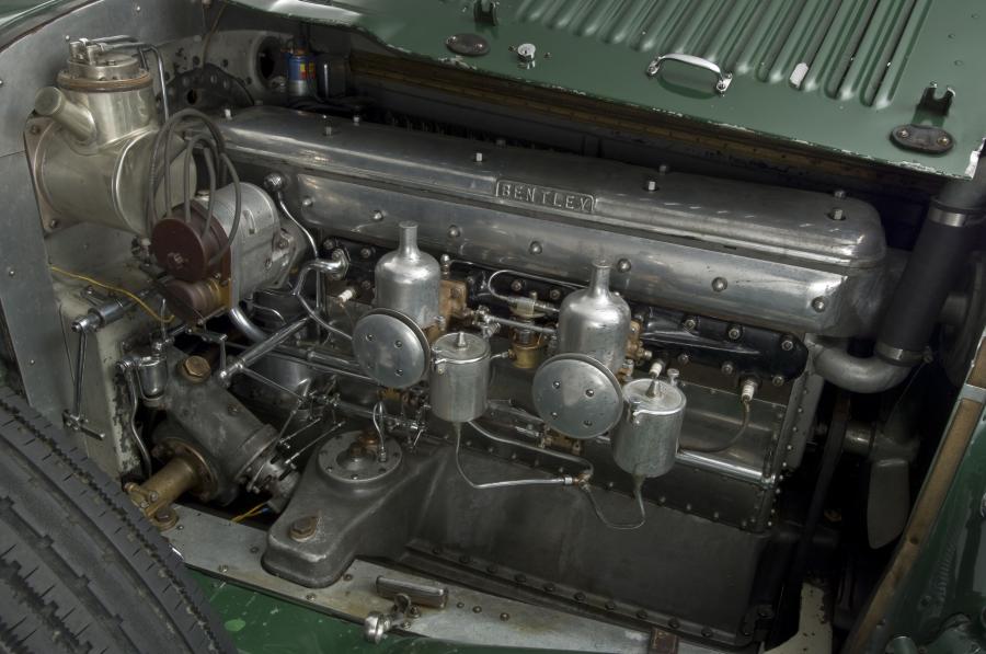 Моторный отсек Bentley 4&frac14;-Litre Le Mans Style Tourer 1931 года  (фото 9 из 19)